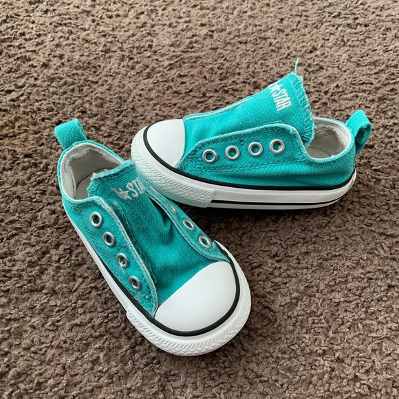 Converse shoes size 5 - Picture 1 of 9